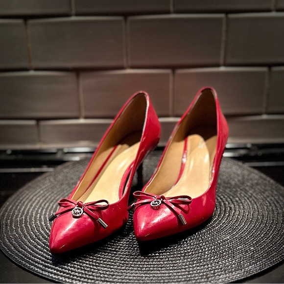 Micheal Kors pumps - Picture 1 of 5